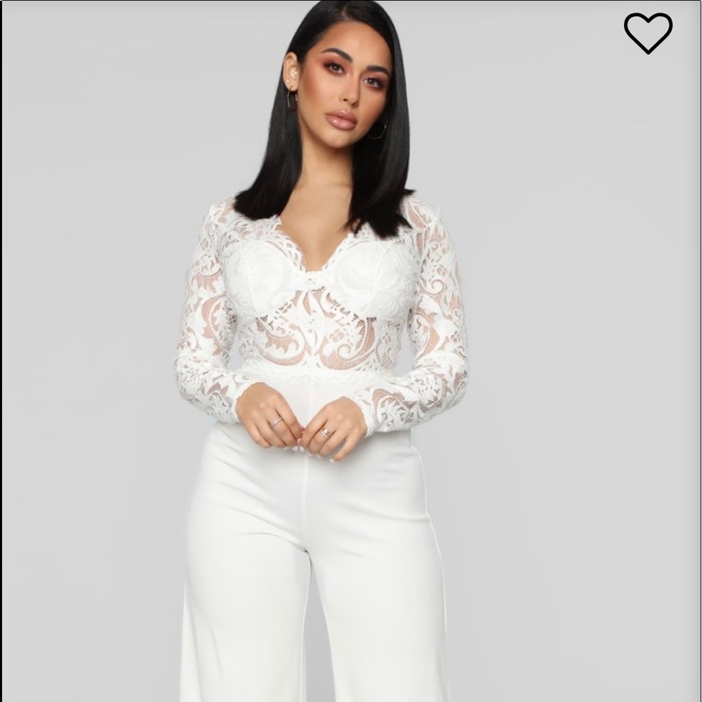 One piece zipper in back